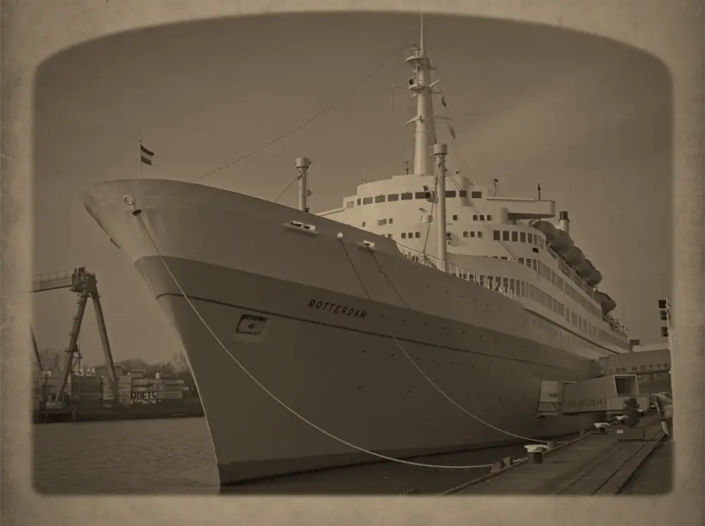 Holland Amerika Lijn schip, nu hotel